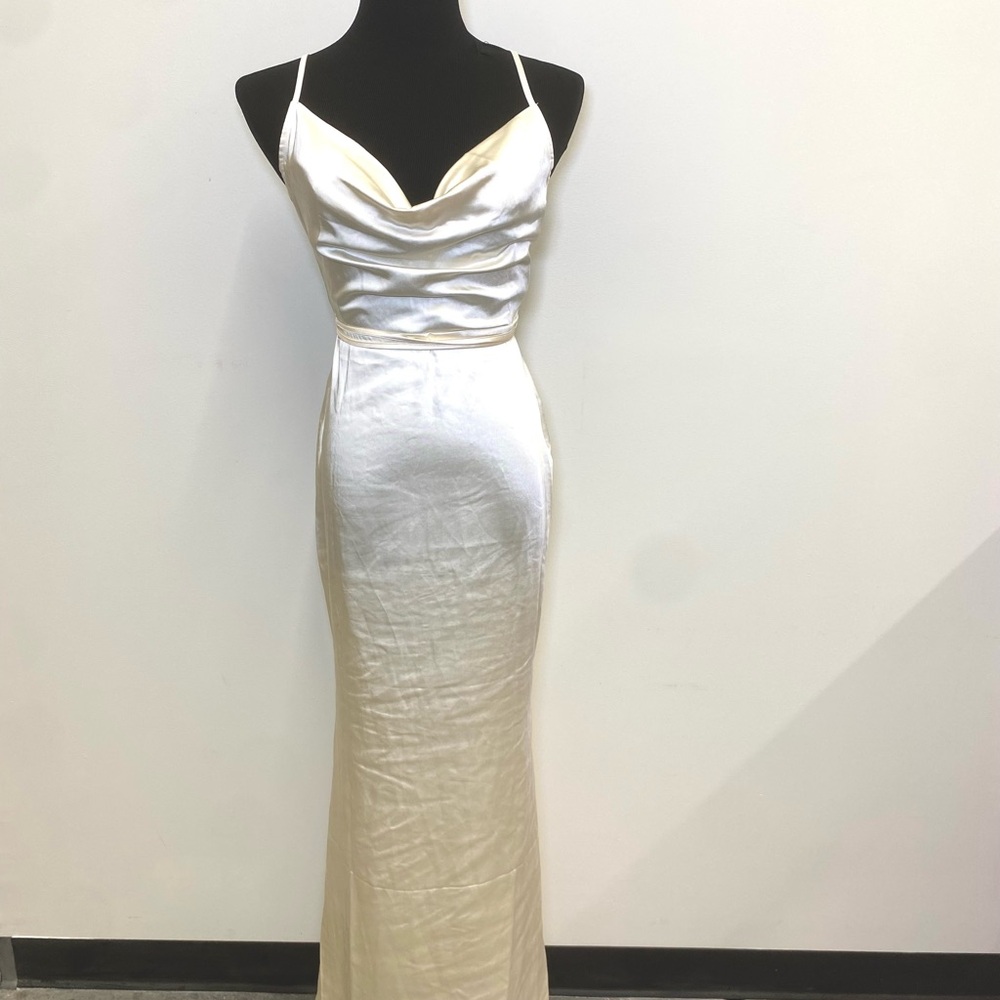 Club L London Elegant Cream Satin Evening Gown